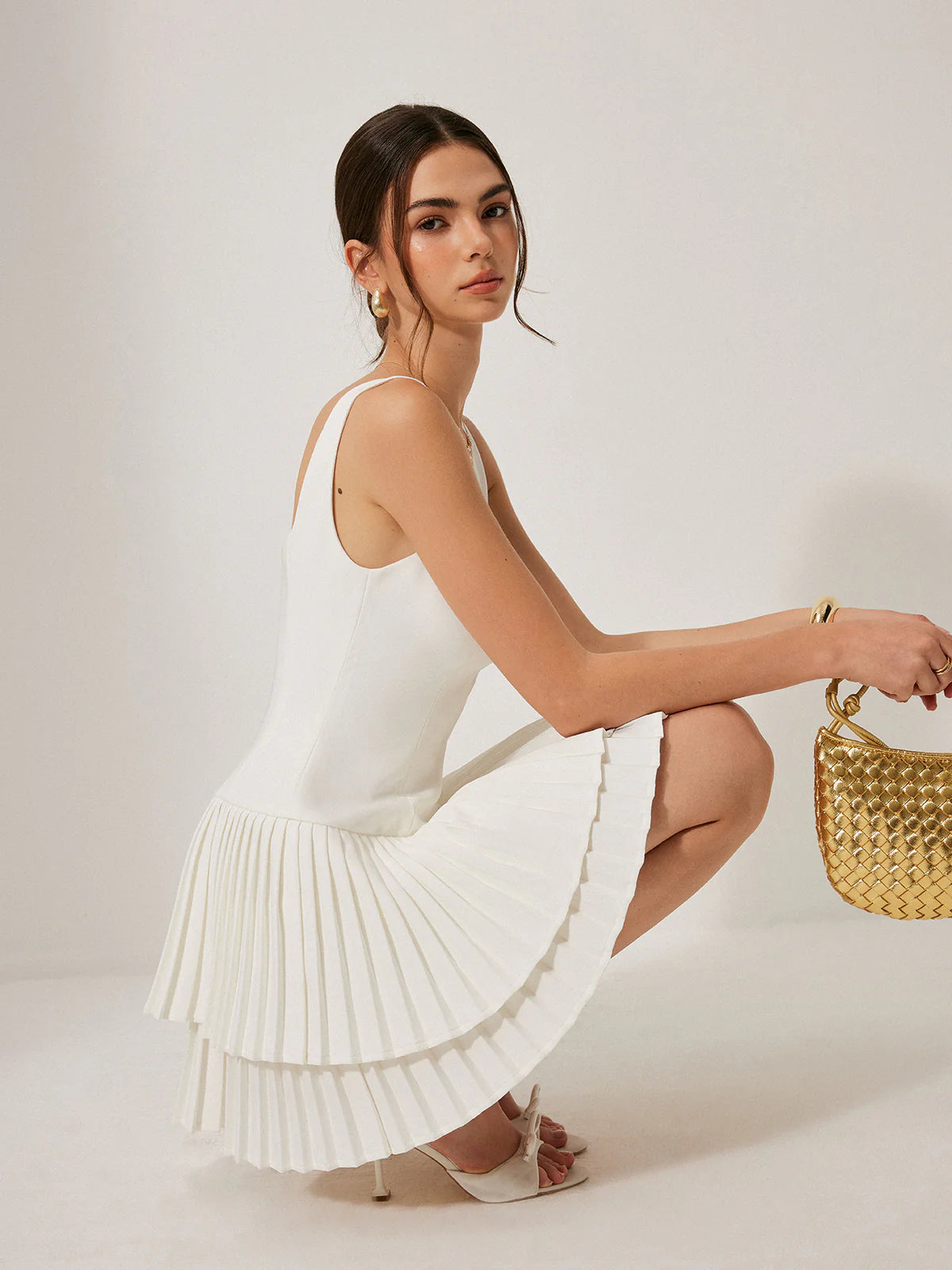 square-neck-pleated-dress-2049